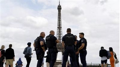 الشرطة الفرنسية تنتشر في الشوارع تحسبا لاضطرابات خلال الانتخابات