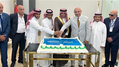 بالورود.. مطار العلمين الدولي يستقبل أولي رحلات شركة طيران فلاي ناس