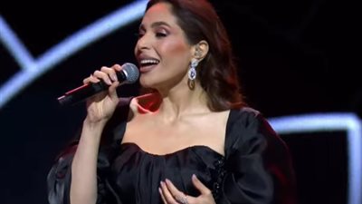 عبير نعمة مع جمهور 