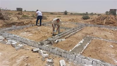 إزالة حالتي تعد بالبناء المخالف علي الأراضي الزراعية بسمسطا 