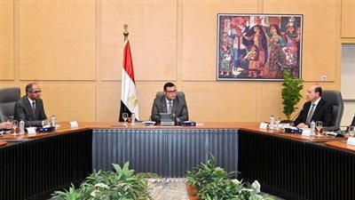  وزير الإسكان: توجيهات الرئيس السيسي بسرعة إنجاز مشروعات المبادرة الرئاسية 