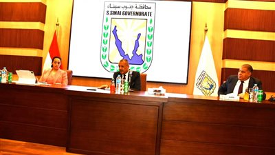 محافظ جنوب سيناء يوجه ببذل المزيد من الجهد للنهوض بمنظومة العمل 