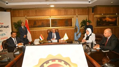 محافظ الغربية في أول اجتماع مع رؤساء المراكز