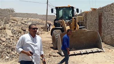 محافظ أسوان يتابع انطلاق الموجة الـ23 لإزالة التعديات على أراضي أملاك الدولة 