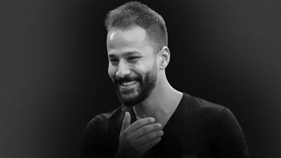 مٌدرس بالمعاش ..حجز صاحب لافتة عزاء أحمد رفعت|التفاصيل 