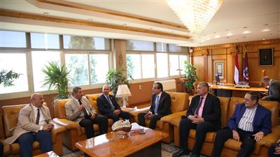 لجنة من المجلس الأعلى للجامعات لاعتماد اختبارات التحول الرقمي بجامعة الفيوم 