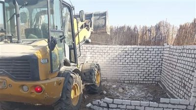 إزالة 10 حالات تعدٍ على الأراضي الزراعية وأملاك الدولة بالفيوم 