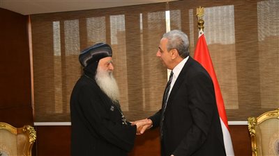 محافظ الغربية يستقبل المهنئين من القيادات التنفيذية والدينية 