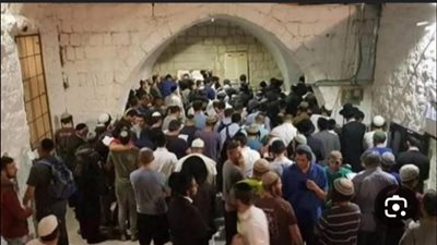 مستعمرون يقتحمون مقام يوسف شرق نابلس فجر اليوم 