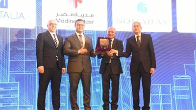 وزير الإسكان: القطاع العقاري يمثل 20 % من إجمالي الناتج المحلي ورأس الحكمة خير دليل