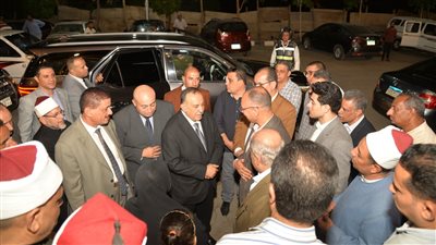 محافظ أسيوط يكلف رئيس حي غرب بإصلاح خط صرف صحي منزلي