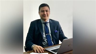 خبير اقتصاد وبنوك: الكهرباء والأسعار والتصدير على رأس أولويات الحكومة الجديدة