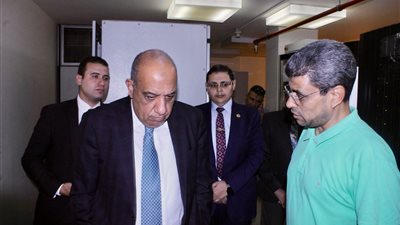 وزير الكهرباء والطاقة المتجددة يتفقد المركز القومى للتحكم التبادلي بالعباسية .. صور