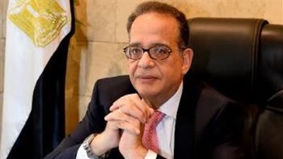 طارق عبدالعزيز: بيان الحكومة واقعي وإيجابي.. وخططه قابلة للتنفيذ