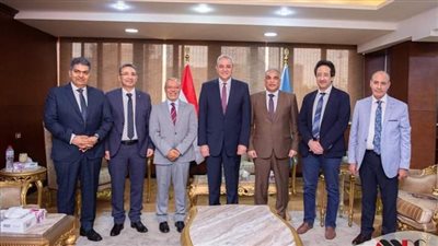 رئيس جامعة طنطا يهنىء اللواء أشرف الجندى بتوليه منصب محافظ الغربية