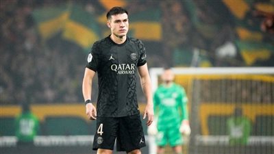 مانشستر يونايتد يقدم عرضا لضم نجم باريس سان جيرمان 