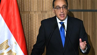 ردود شافية.. رئيس الوزراء يجيب عن عددٍ من القضايا تشغل الرأي العام