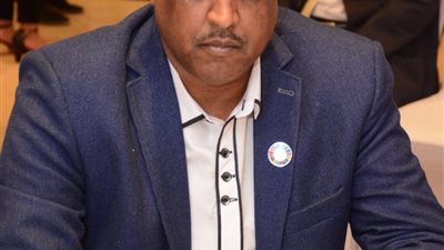 خبير سوداني: القنصلية المصرية تعمل في إجازتها لتذليل العواقب.. واطلقنا اسم 