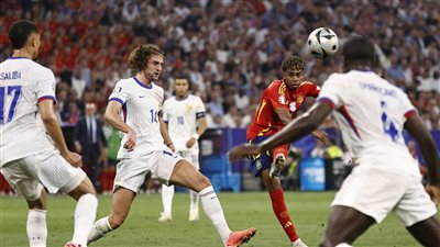 إسبانيا تقلب الطاولة على فرنسا في أول نصف ساعة