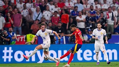 إسبانيا تتقدم على فرنسا في الشوط الأول بكأس الأمم الأوروبية