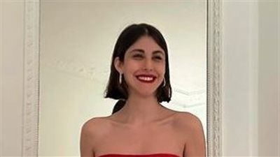 نور عريضة تمزج بين السحر والبساطة بقوة شخصية نساء برج الأسد (صور)