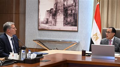 رئيس الوزراء: حريصون على توفير الاحتياجات المالية اللازمة لقطاع الطاقة