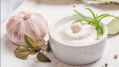 طريقة عمل الثومية علي خطى المطاعم