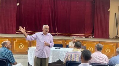 تعليم قنا تعقد اجتماعاً موسعاً مع مديرى المدارس الثانوية 