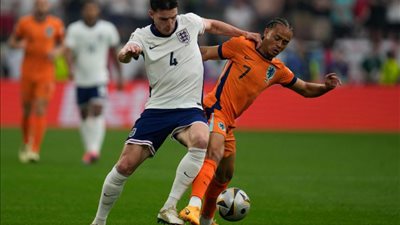 30 دقيقة .. هولندا تتقدم وانجلترا تتعادل في لقاء مثير