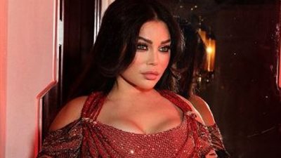 هيفاء وهبي بفستان فصوص الكريستال تروج لـ 