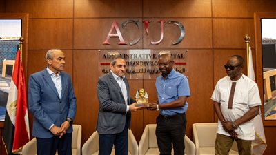 وفد من زيمبابوي يتفقد أبرز معالم العاصمة الإدارية 