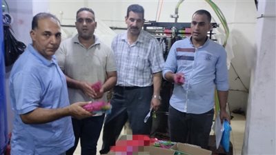 ضبط مصنع عصائر بدون ترخيص وأعلاف مجهولة المصدر بالبحيرة 