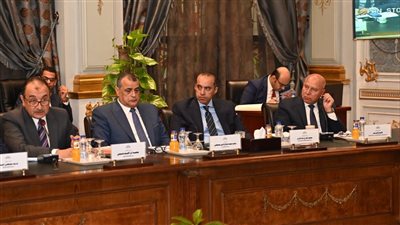 قطاع الأعمال: زيادة القيمة المضافة لعدة صناعات والاستثمار في رأس المال البشري