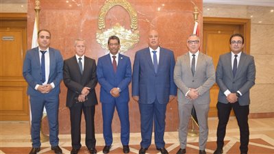 تعاون بين غرفة القاهرة والاتحاد العربي للمخلصين الجمركيين