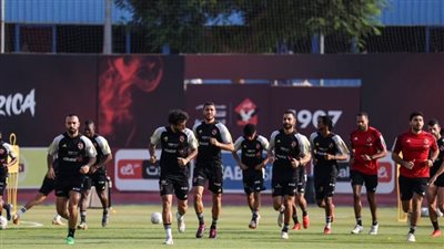 الأهلي يُنهي استعداداته الليلة لملاقاة بيراميدز المرتقبة بالدوري