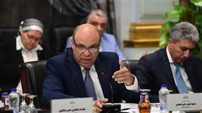 وزير الطيران أمام مجلس النواب: تمكين القطاع الخاص من المشاركة فى إدارة المطارات 