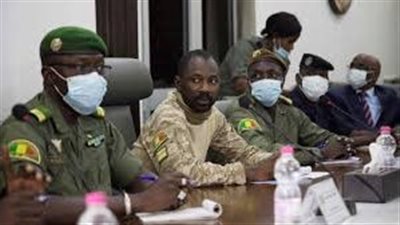 العسكري الحاكم في مالي يسمح للأحزاب والجمعيات السياسية بممارسة أنشطتها