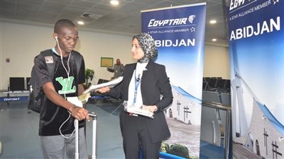 إنطلاق أولى رحلات مصر للطيران الناقل الوطني إلى العاصمة الإيڤوارية أبيدجان