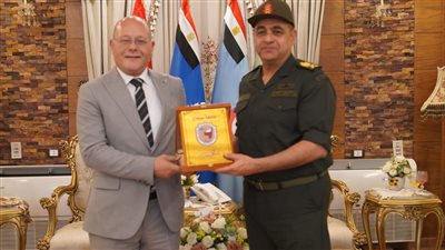 رئيس جامعة سوهاج نعمل على حماية الطلاب من مخاطر الفكر الهدام