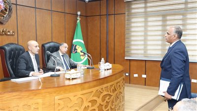 وزير التربية والتعليم يلتقي القيادات التعليمية في المنيا