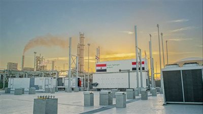 قناة السويس توقع عقد بقيمة 397 مليون يورو لتصدير الوقود الأخضر