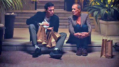 «دواعى السفر» كوميديا سوداء من حياة الجمهور