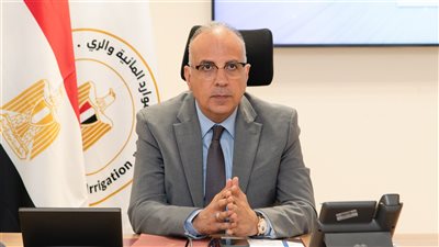 وزير الري يتابع إجراءات استثمار أملاك الوزارة وتعظيم الاستفادة منها