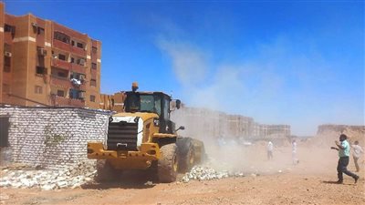 إزالة 61 حالة تعد على الأراضي ضمن الموجة 23