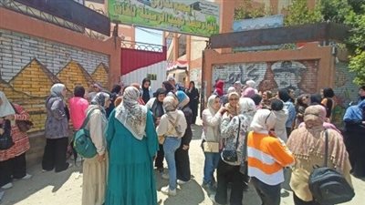 تباين آراء طلاب الثانوية العامة حول امتحان مادة التفاضل والتكامل بالإسكندرية 