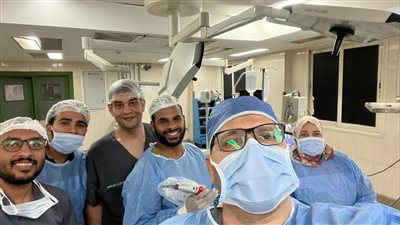 فريق طبي بمستشفي سوهاج الجامعي ينجح في اجراء عمليه رقع ورأب قاع الجمجمه