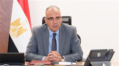 وزير الري يؤكد على أهمية تطوير المنظومة المائية بترعة السويس