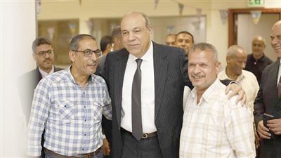 «الحفنى»: التزامنا بالتميز الداعم للنجاح والتفوق.. وتفانيكم وحرفيتكم العنصر الرئيسى لنهضة القطاع وتقدمه