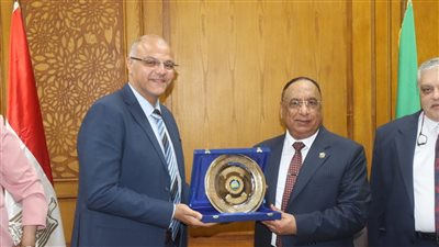 محافظ القليوبية يستقبل رئيس هيئة قضايا الدولة لتقديم التهنئة بمناسبة توليه منصب محافظ القليوبية