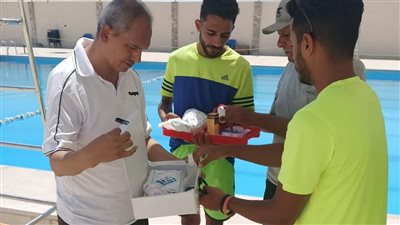 إدارة شباب الخانكة تتابع حمام سباحة نادى سكة حديد أبو زعبل